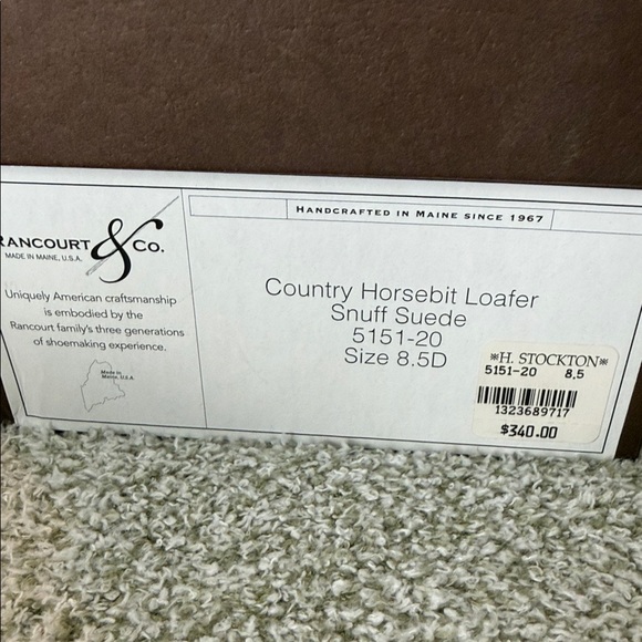 Elegant Tan Suede Loafers with Silver Accents - Picture 4 of 5